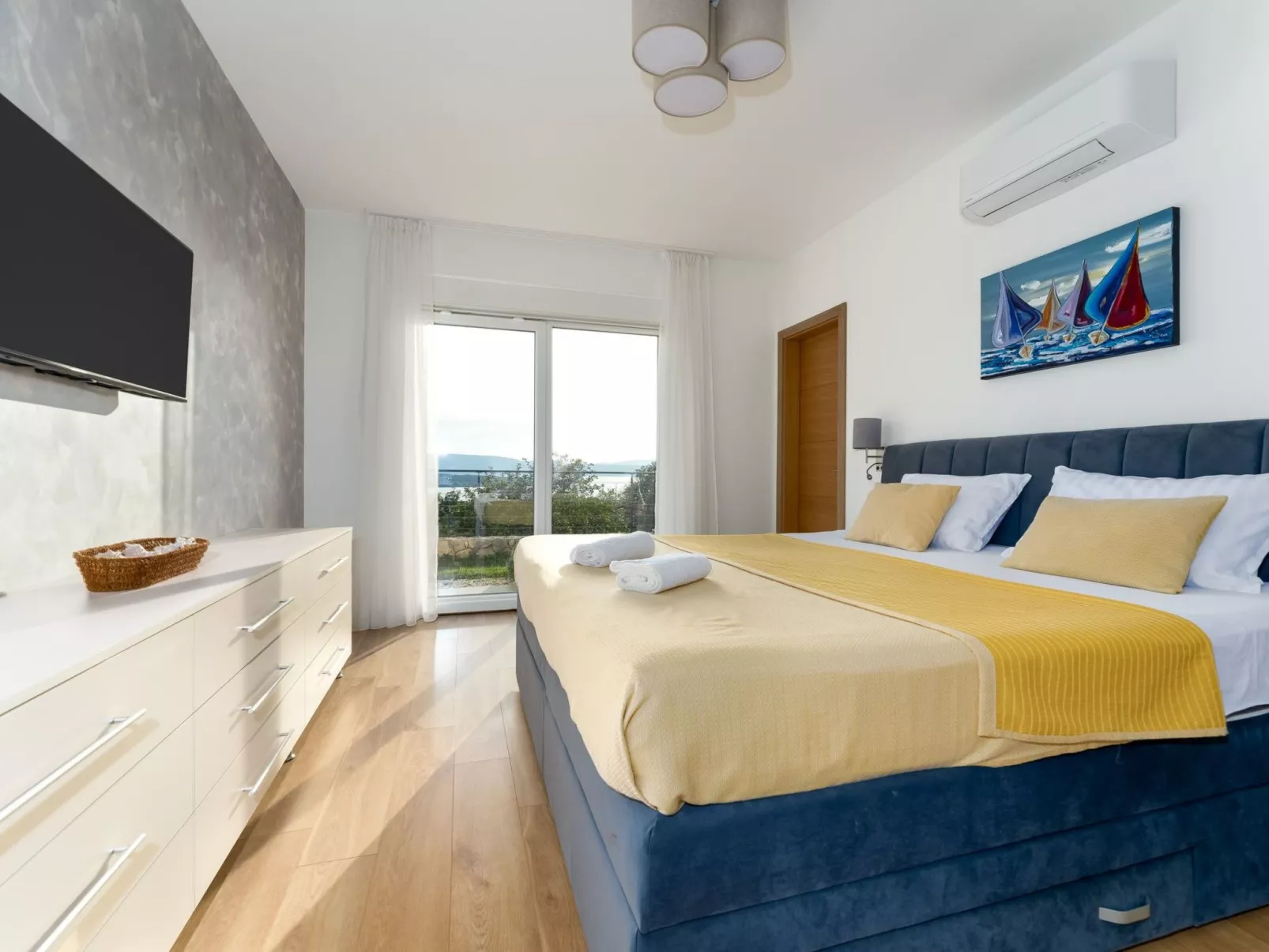 Schone Villa mit Pool, Meerblick, Strand - Image-tags.info