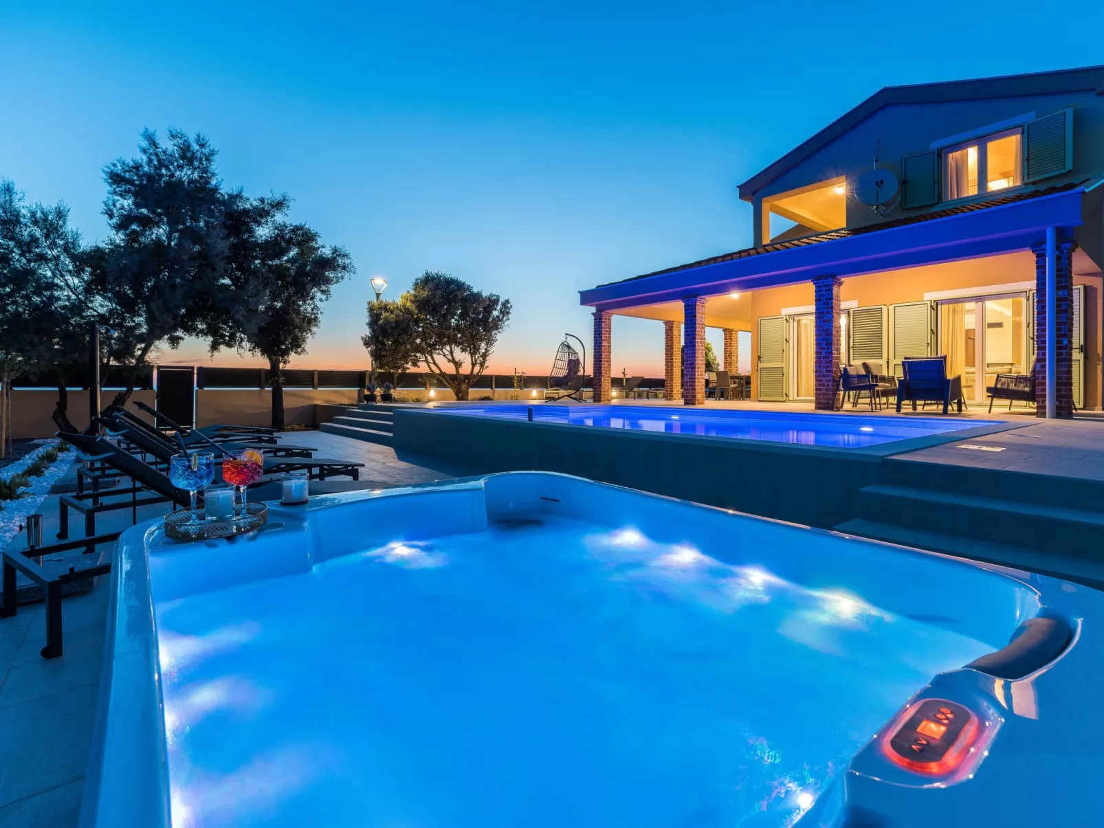 Villa "Mar" am Strand mit beheiztem Pool, Jacuzzi - Image-tags.info