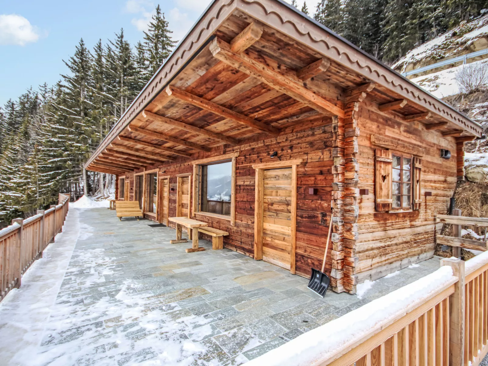 Chalet Ebenholz-Draußen