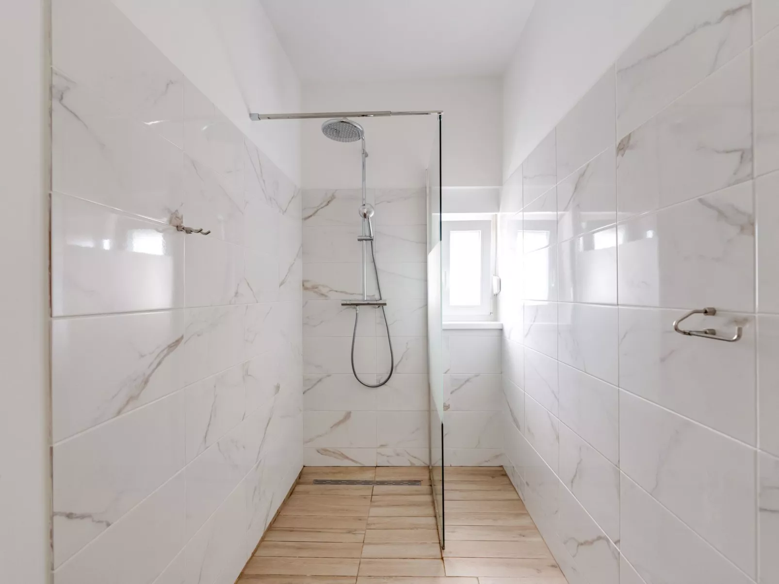 Schöne neue Villa mit Pool in Strandnähe - Image-tags.info