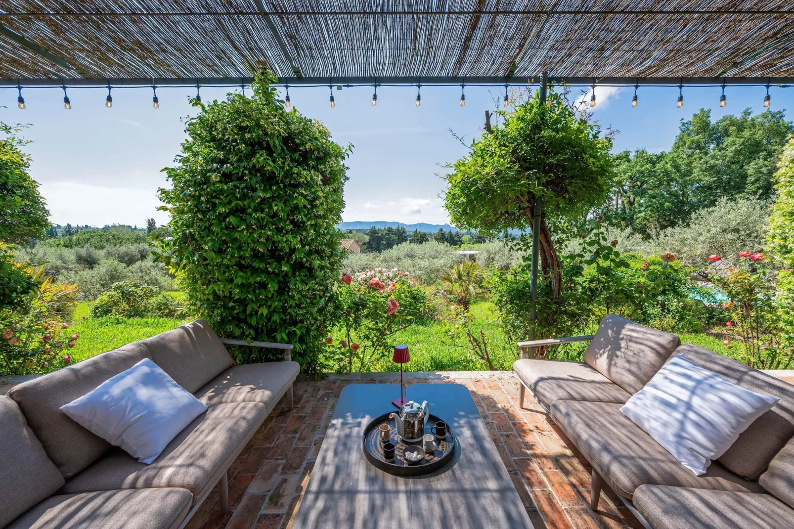 Le Mas Elaïa  votre havre familial avec piscine privée-Terrasse / balcon