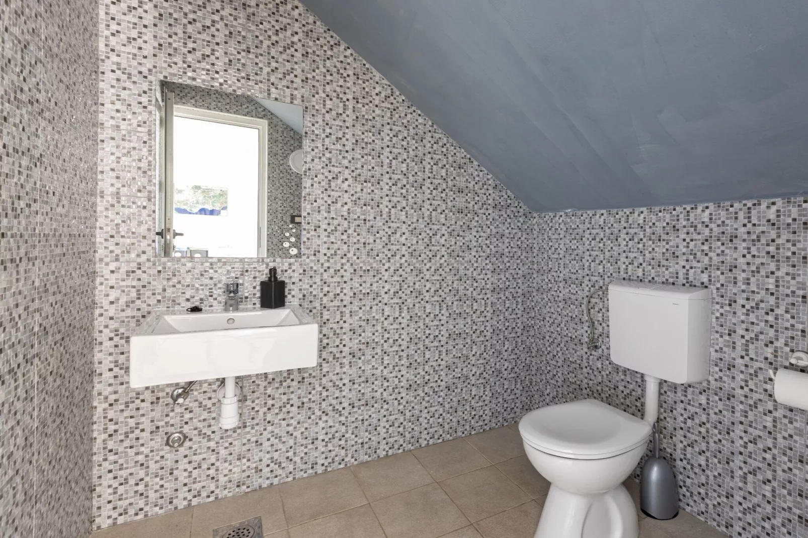 Villa Blanka - Six Bedroom Villa with Swimming Pool and Sea View-Badezimmer