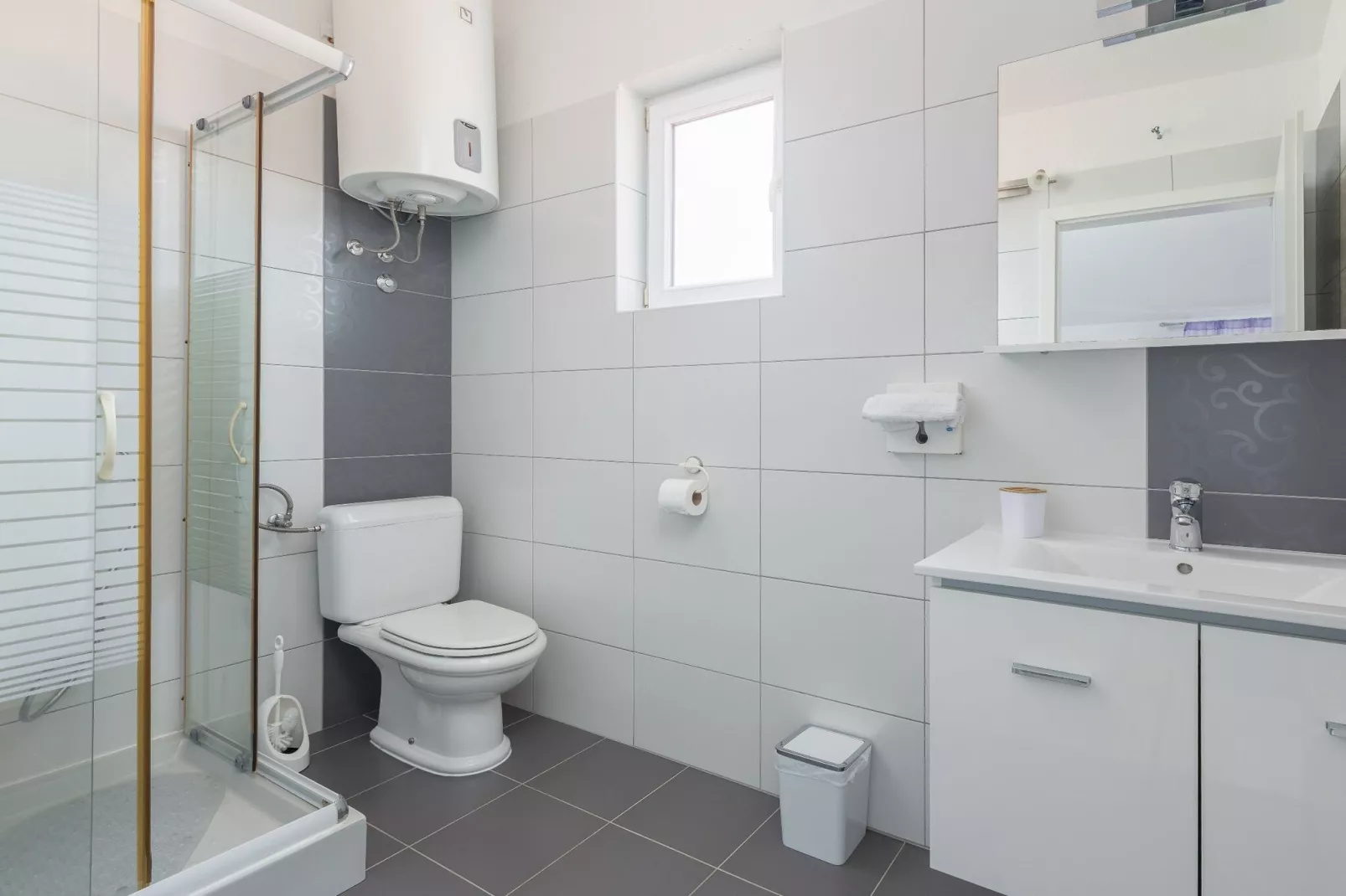 Villa Blanka - Six Bedroom Villa with Swimming Pool and Sea View-Badezimmer