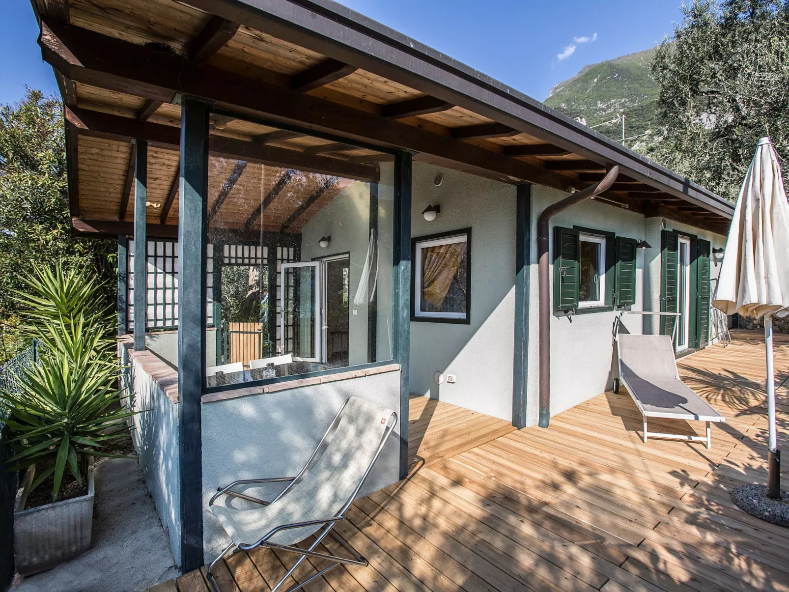 Zwei-Zimmer-Wohnung mit Seeblick, Grill und Gemeinschaftspool - Image-tags.info