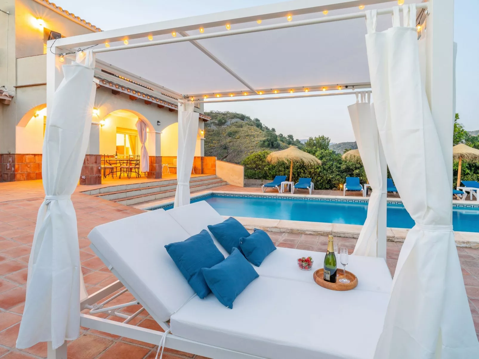 Villa Botin, beheizter Pool, AC, Meerblick - Image-tags.info