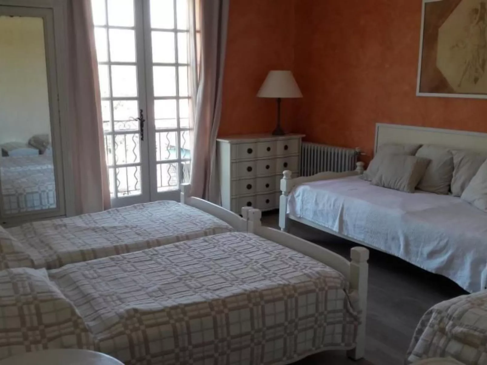 Schöne provenzalische Villa Les Carlets mit Pool - Image-tags.info