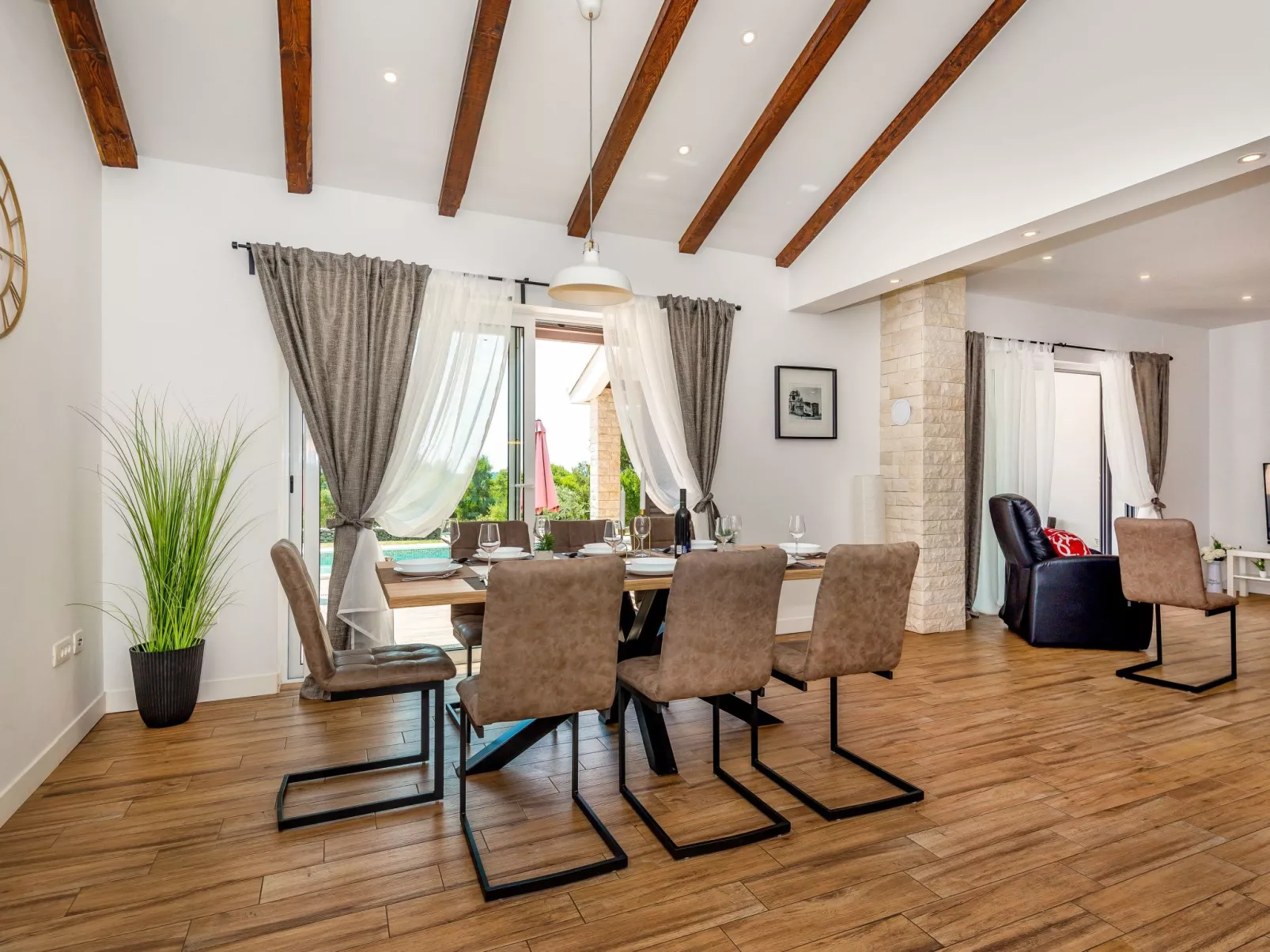 Villa Sunrise - Outside