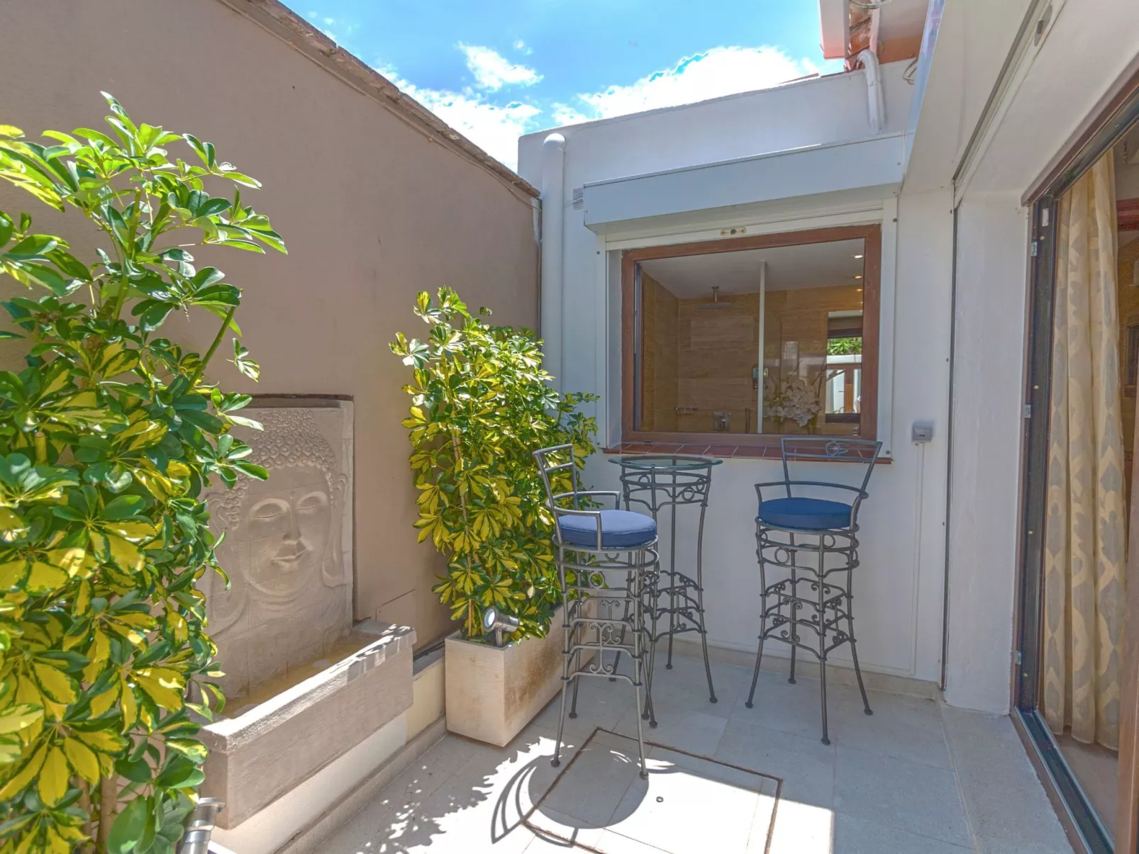 In der Nähe des Strandes, beheiztes Schwimmbad, Spielraum, Spielzimmer, etc - Drinnen