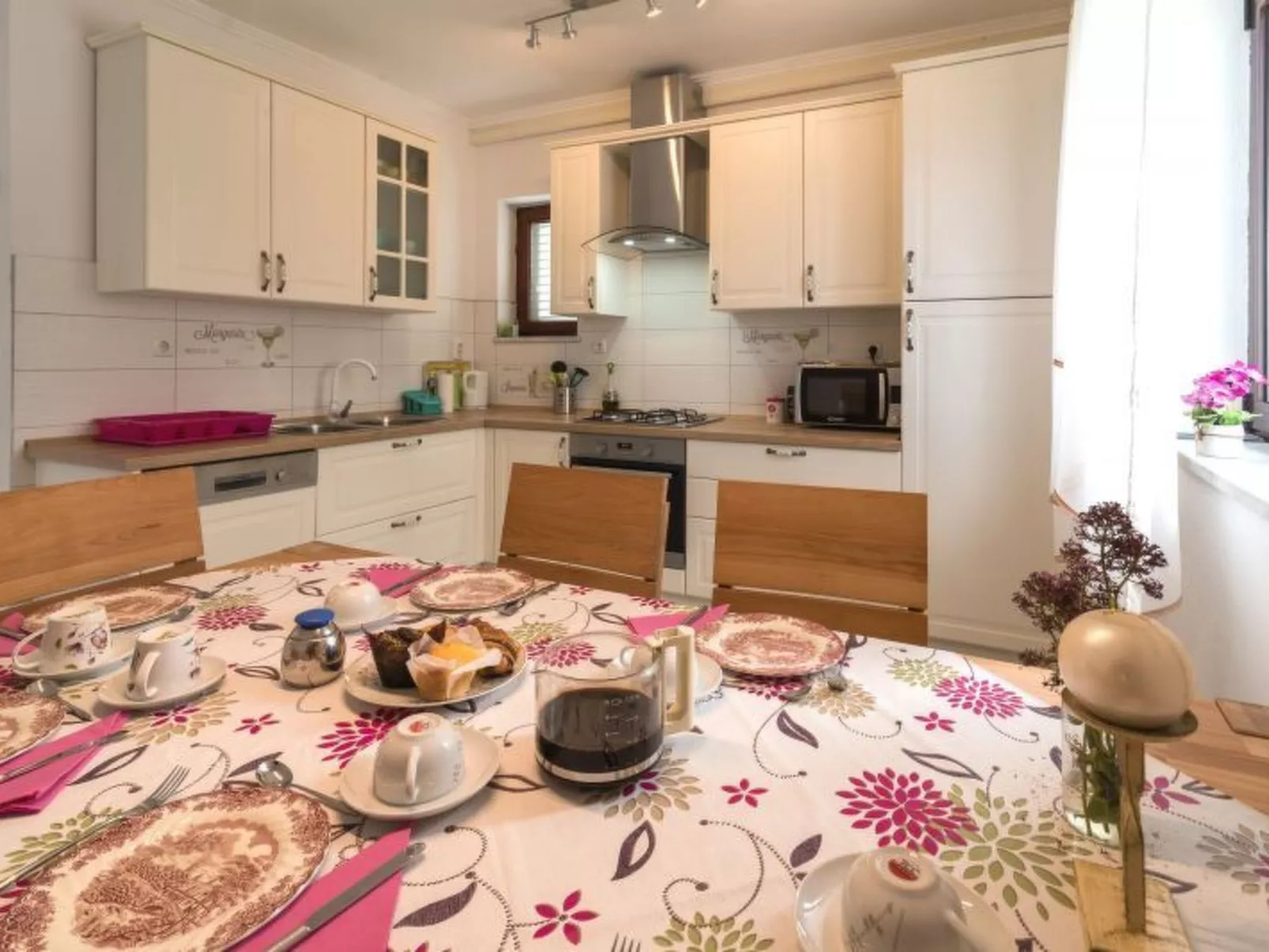 Luxuriöse Villa mit Pool und fantastischem Meerblick - Image-tags.info