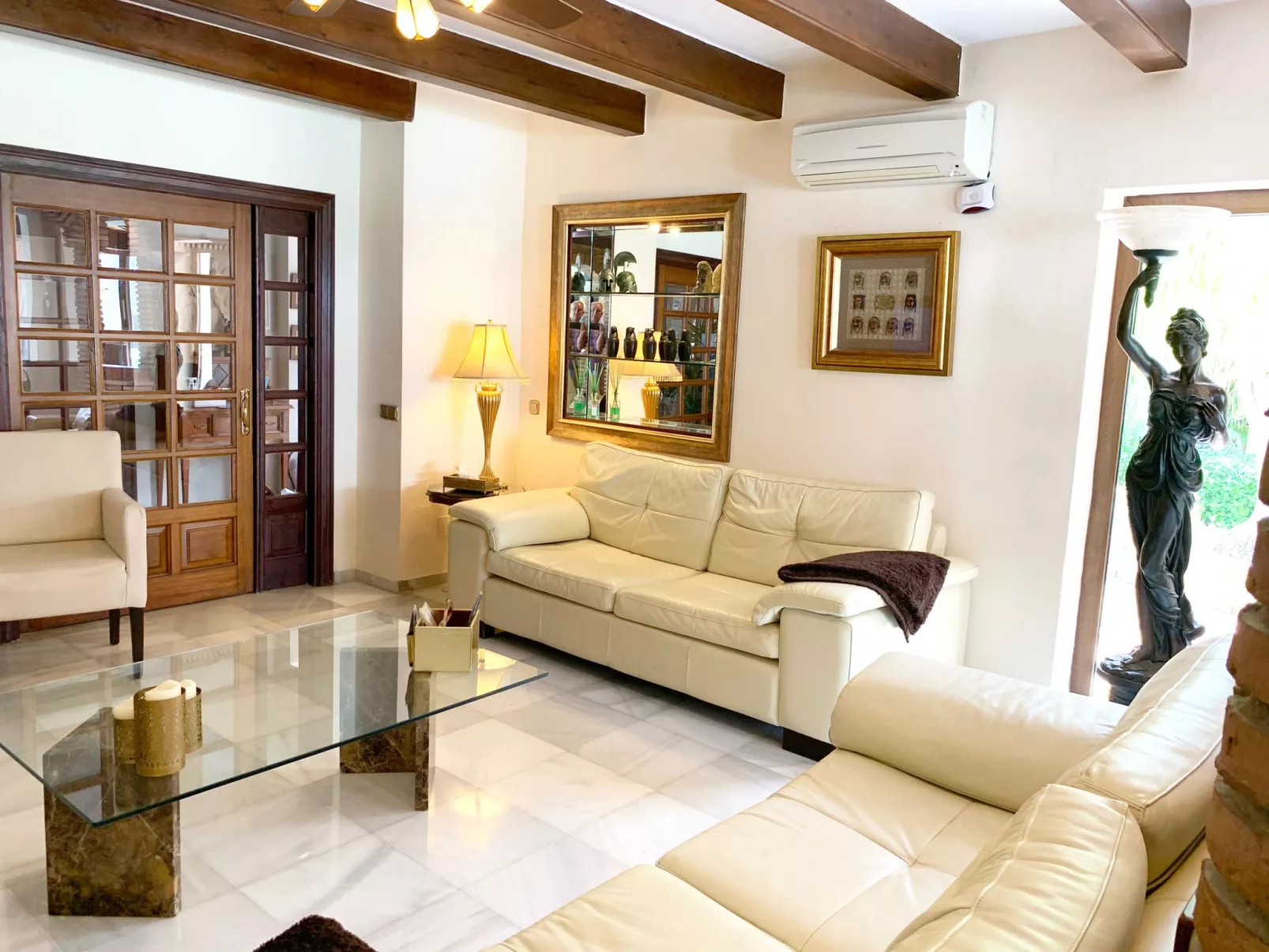 In der Nähe des Strandes, beheiztes Schwimmbad, Spielraum, Spielzimmer, etc - Draußen