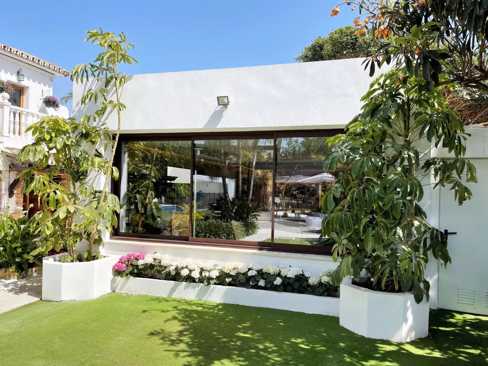 In der Nähe des Strandes, beheiztes Schwimmbad, Spielraum, Spielzimmer, etc - Draußen