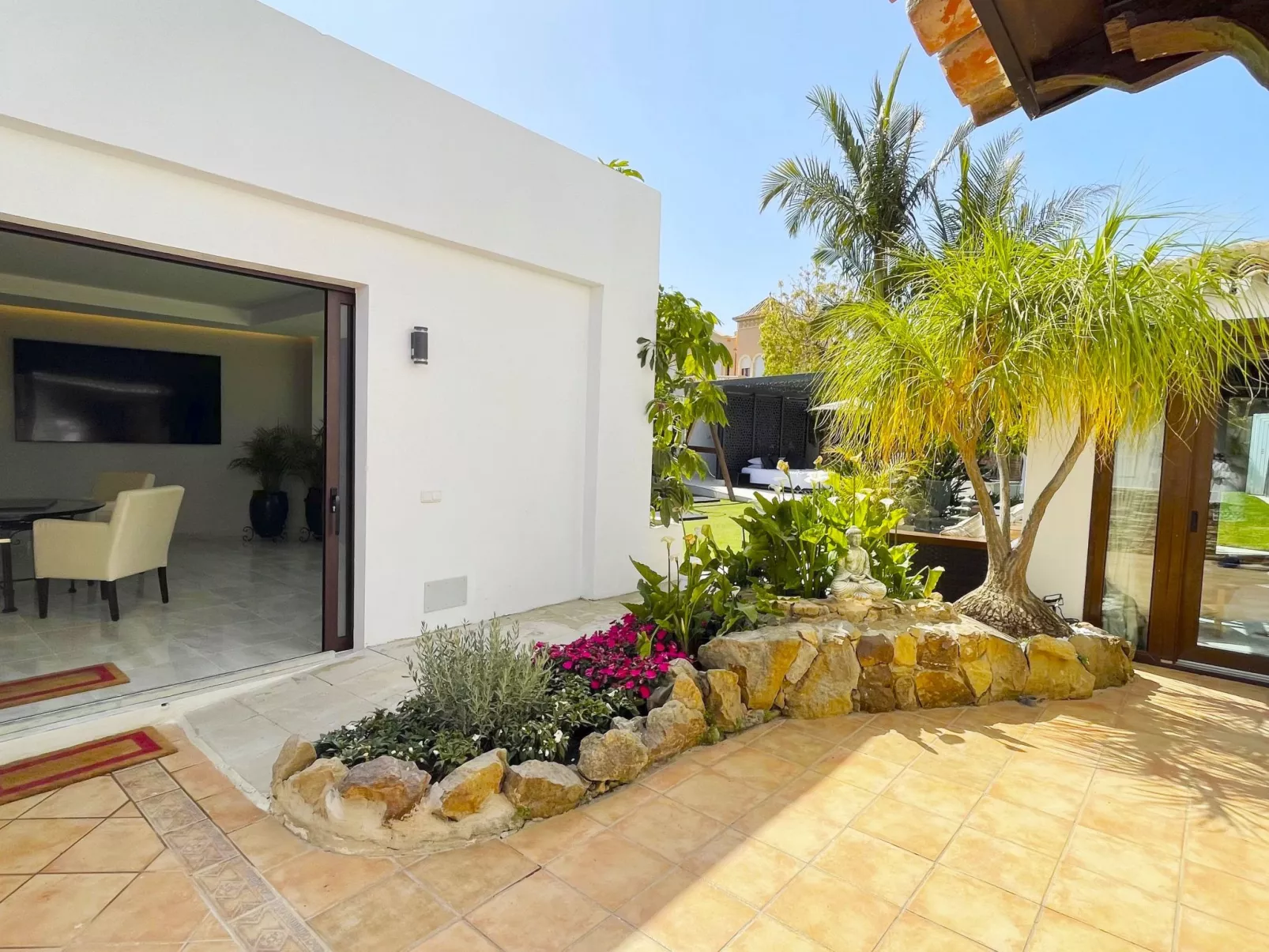 In der Nähe des Strandes, beheiztes Schwimmbad, Spielraum, Spielzimmer, etc - Draußen