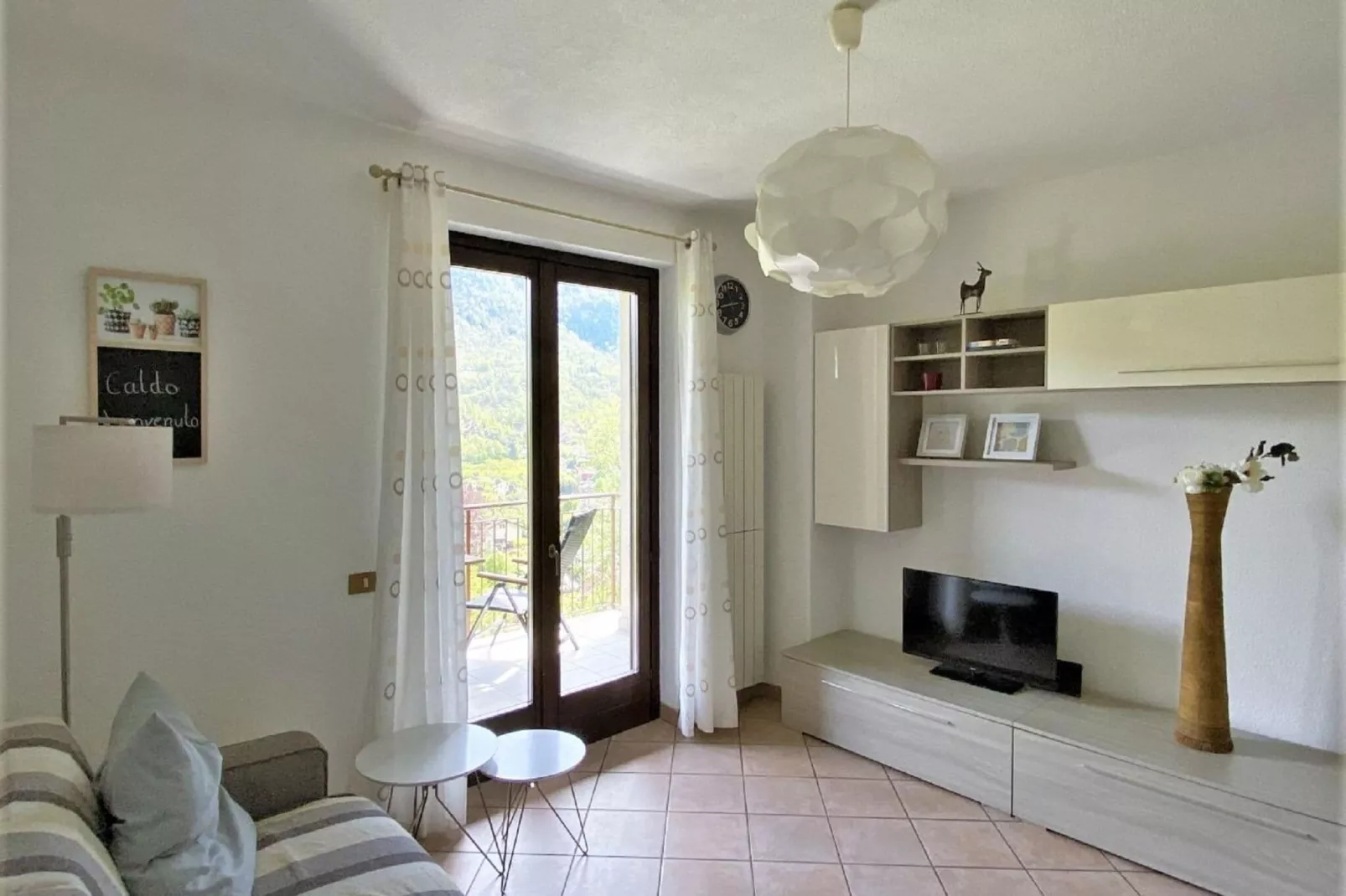 ROC03/2 - Residenza La Rocca-Living room