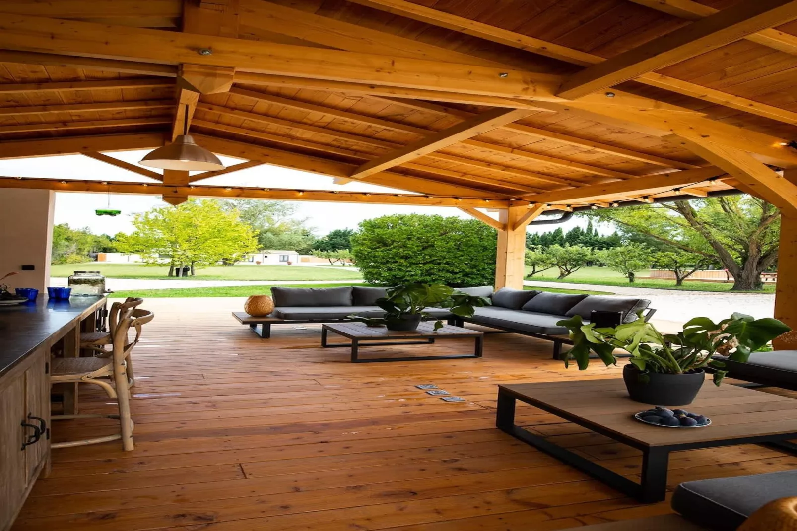 Charmant Mas Provençal avec piscine et jacuzzis-Terrace balcony
