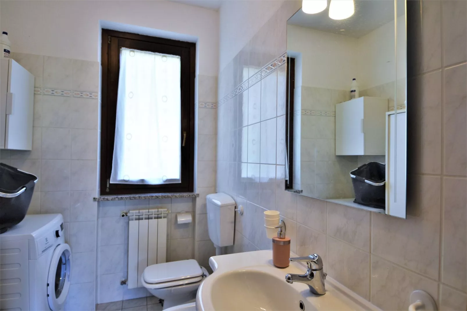 ROC03/2 - Residenza La Rocca-Bathroom