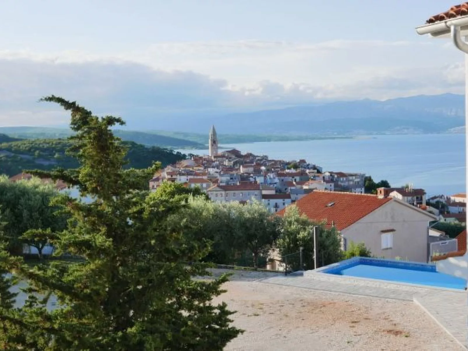 Luxuriöse Villa mit Pool und fantastischem Meerblick - Image-tags.info