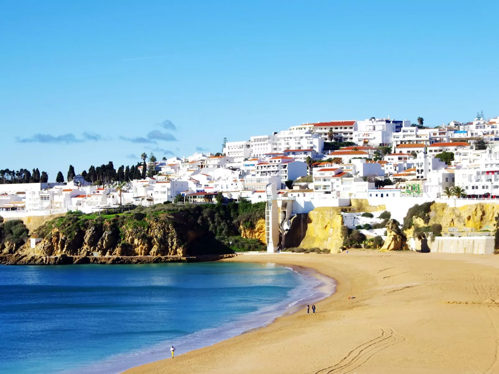 "Elena 1" mit Blick auf das Wasser - Image-tags.info