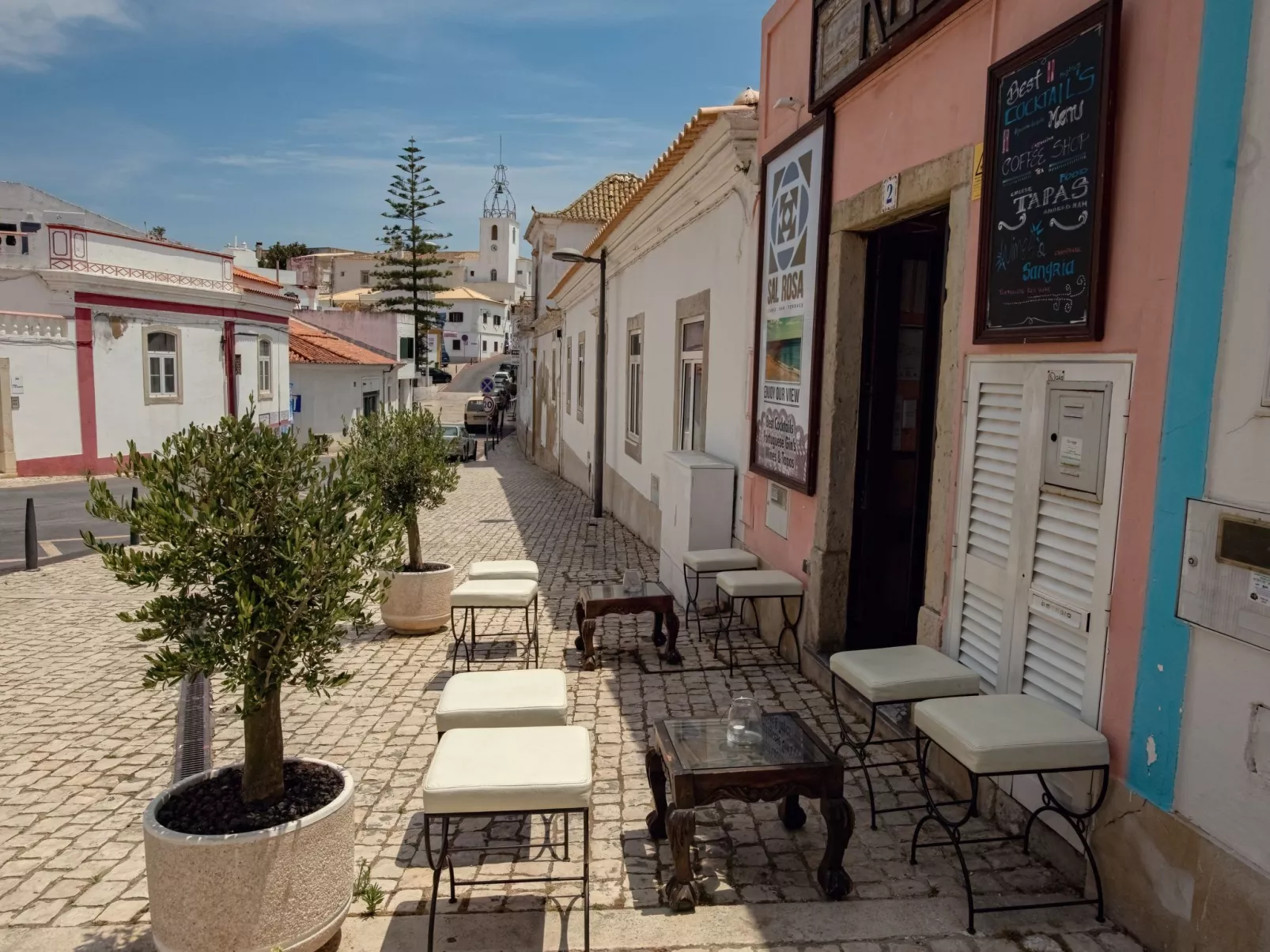 "Elena 2" mit Blick auf das Wasser - Image-tags.info