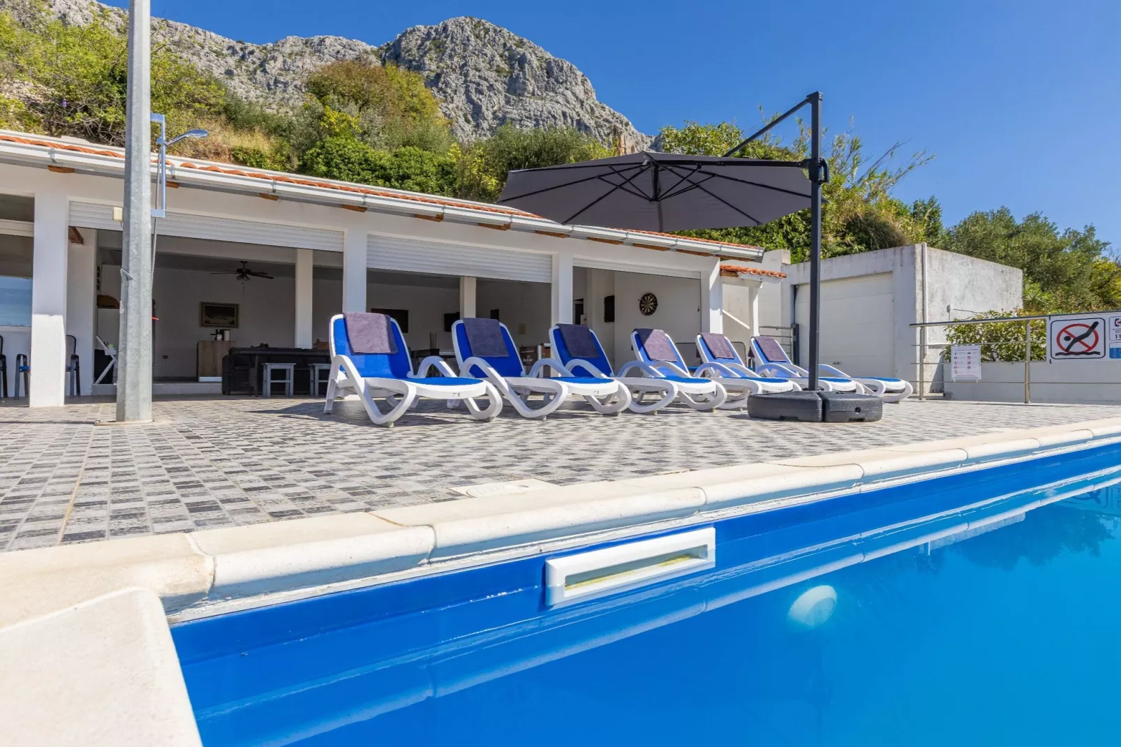 Villa Blanka - Six Bedroom Villa with Swimming Pool and Sea View-Schwimmbad