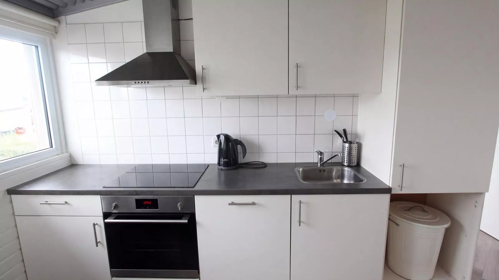 Beachhouse II-Kitchen