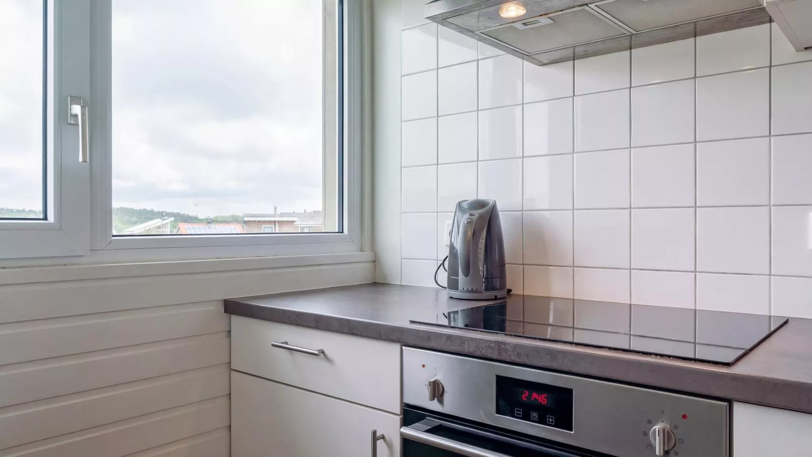 Beachhouse II-Kitchen