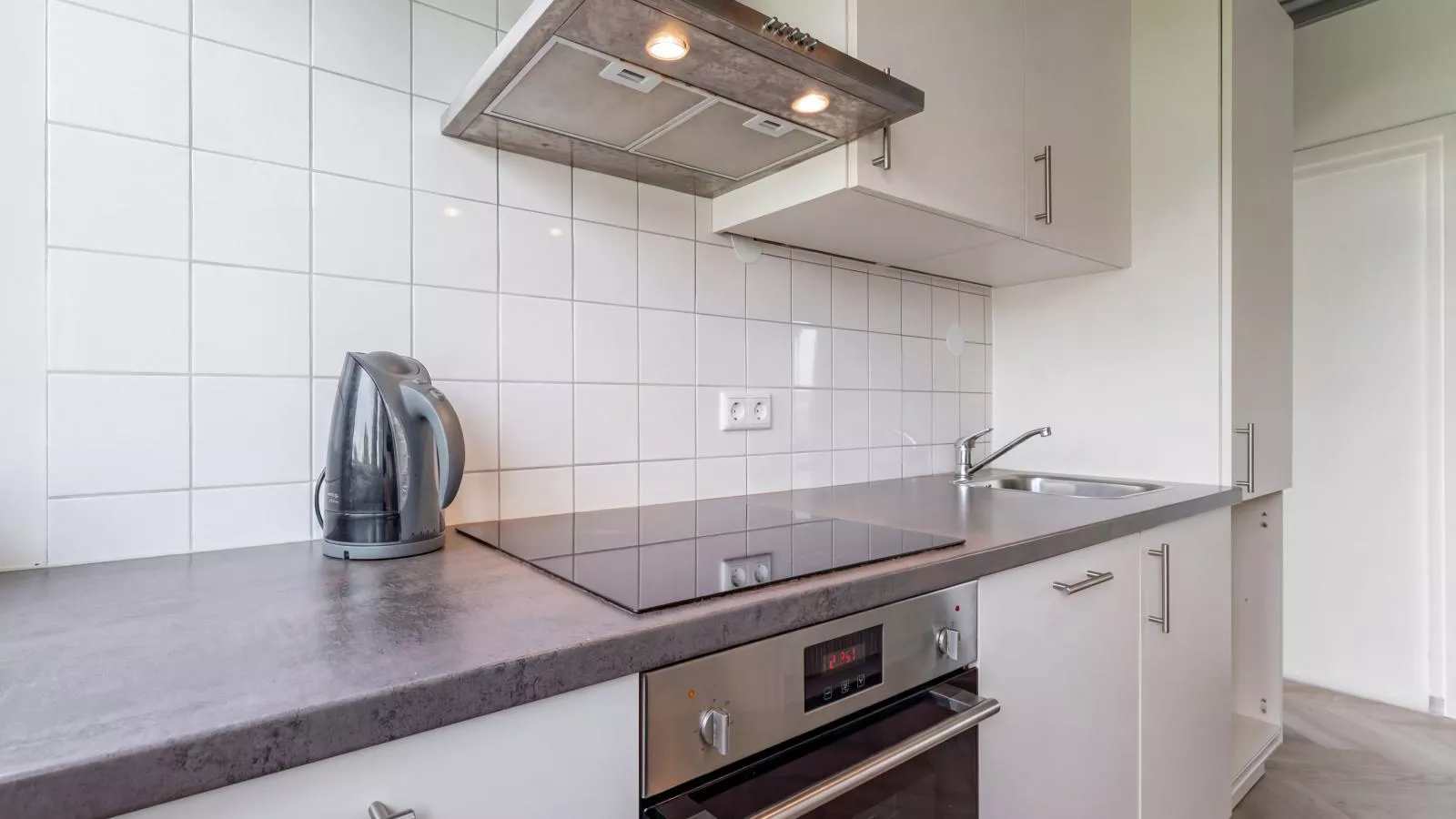 Beachhouse II-Kitchen