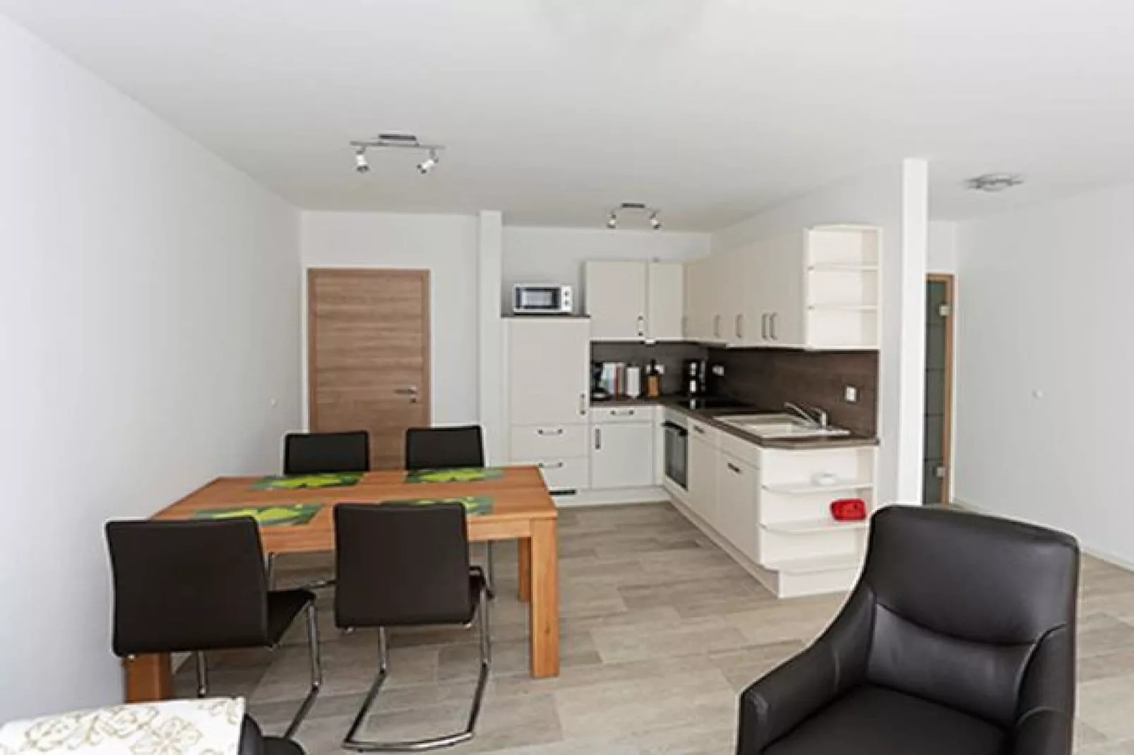 75889-Salle à manger