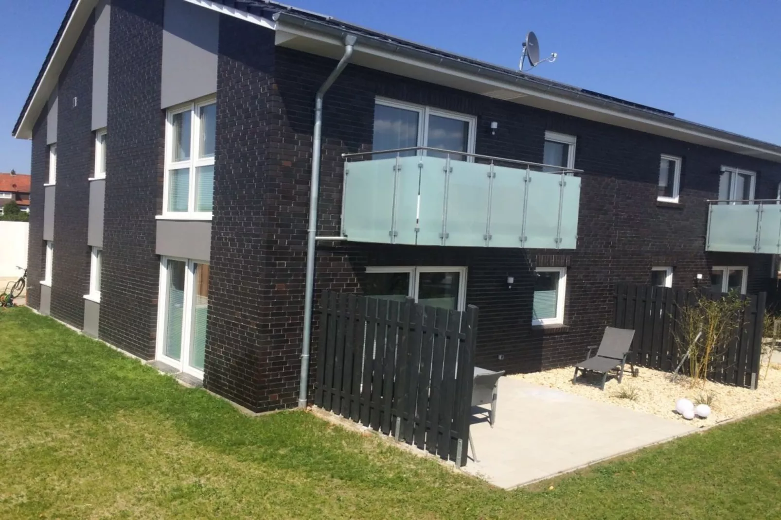 216494-Exterior in summer