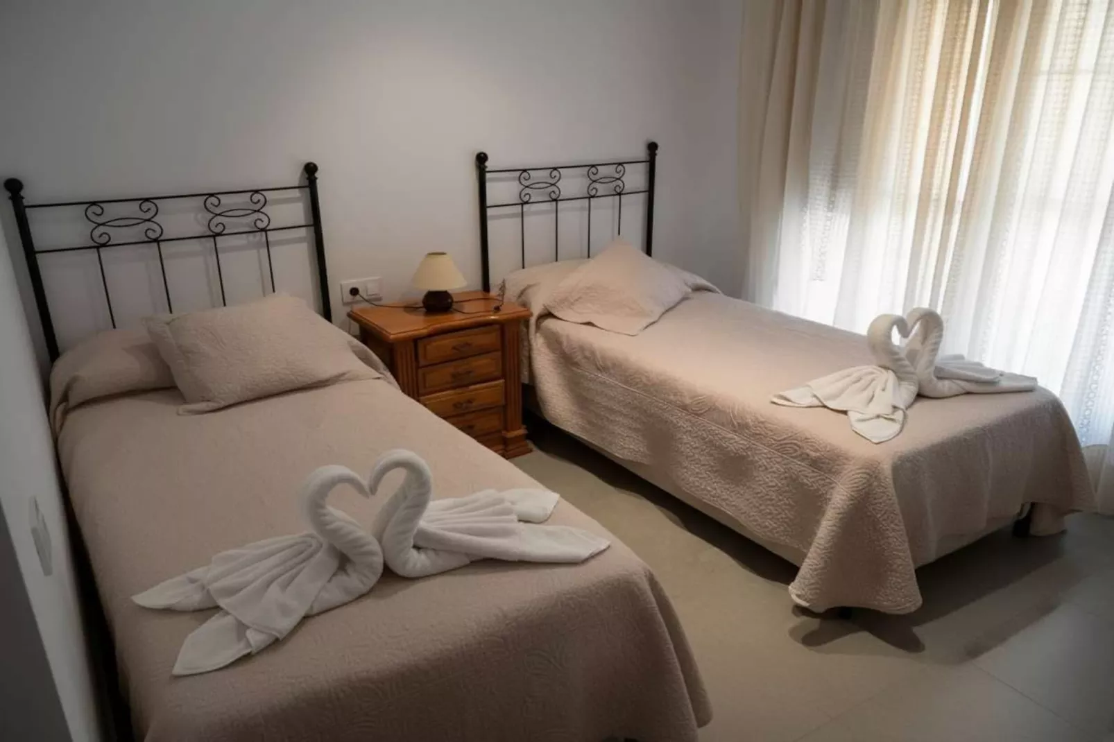 5027-+34667401974 1-Chambre