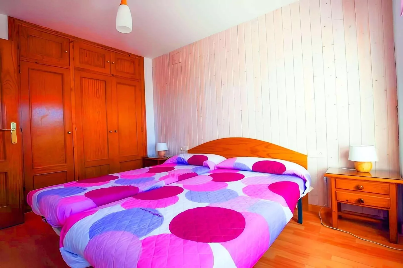 1369-Ginebra-Bedroom