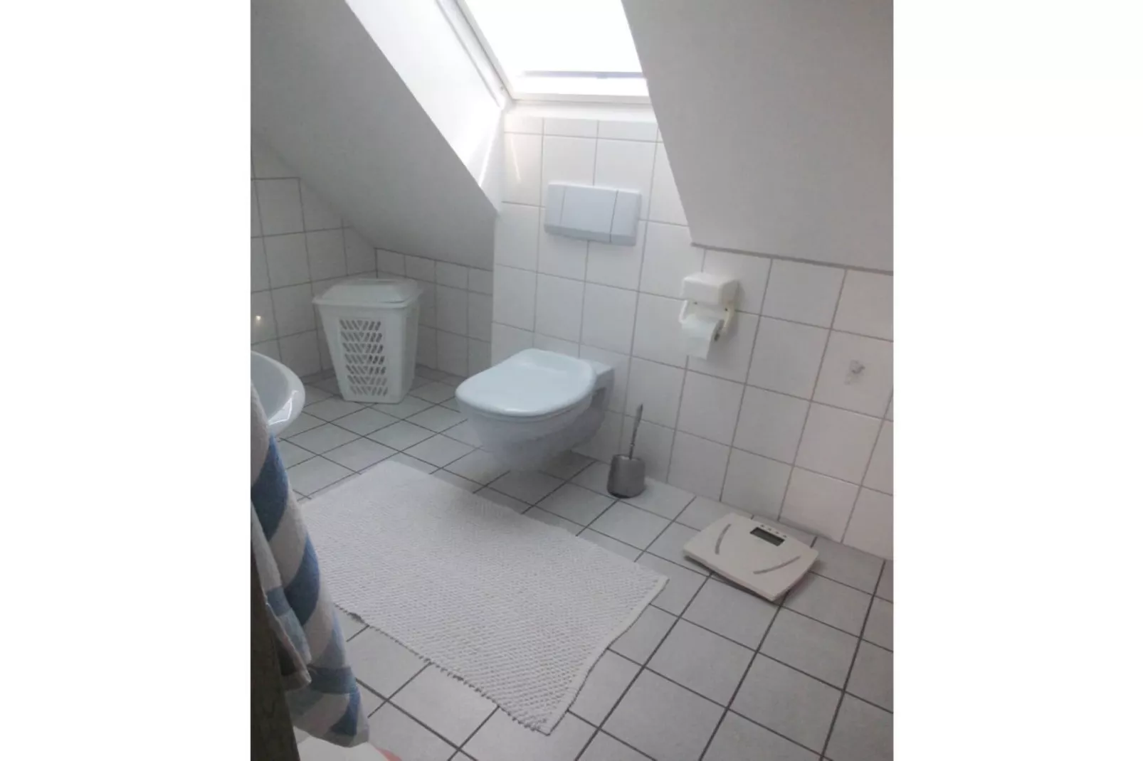 83251-Bathroom