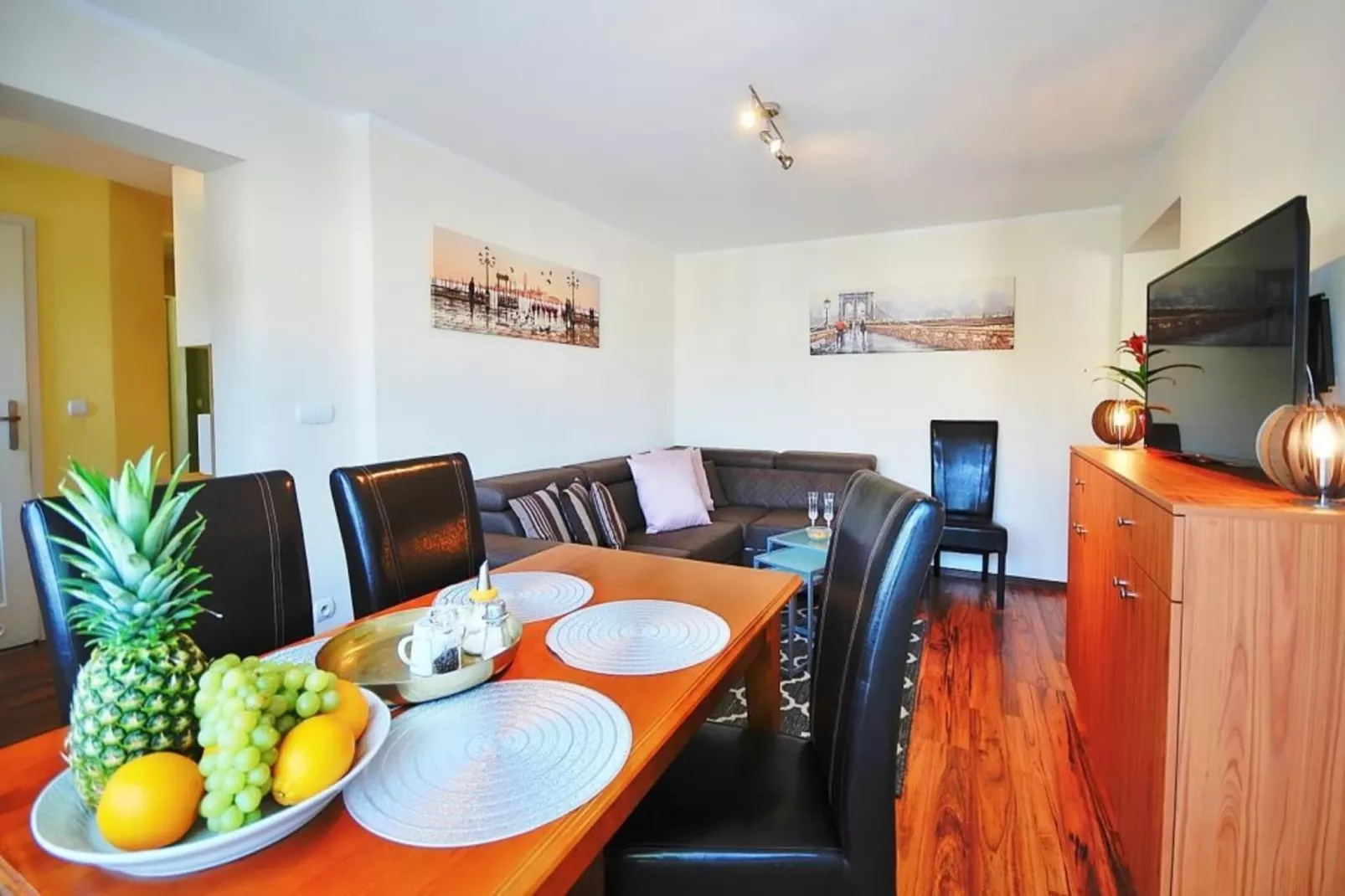 Apartament nr 7 58 qm Ustronie Morskie-Dining room