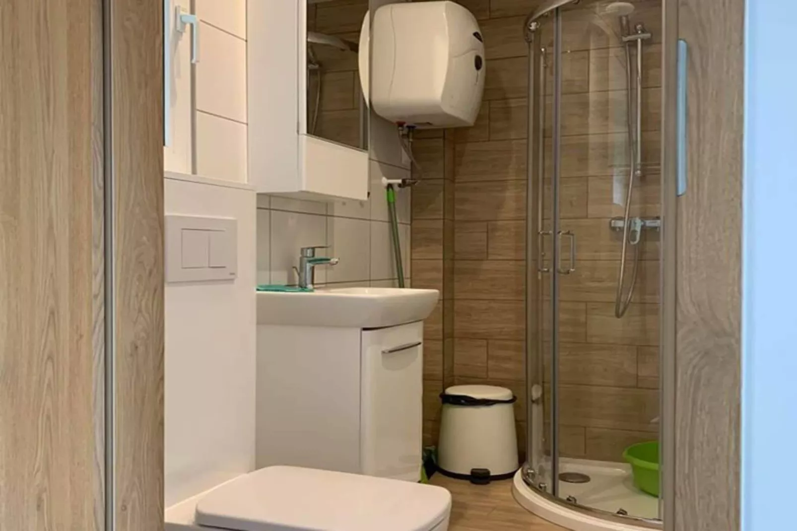 Domki wakacyjne JAROSZOWIEC domki 2-pokojowe Łazy - Bathroom