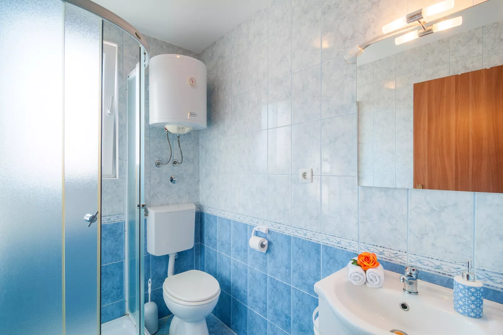 Apartments Island Beat - One Bedroom Apartment with Balcony and Sea View (A1) (ST) - Bathroom