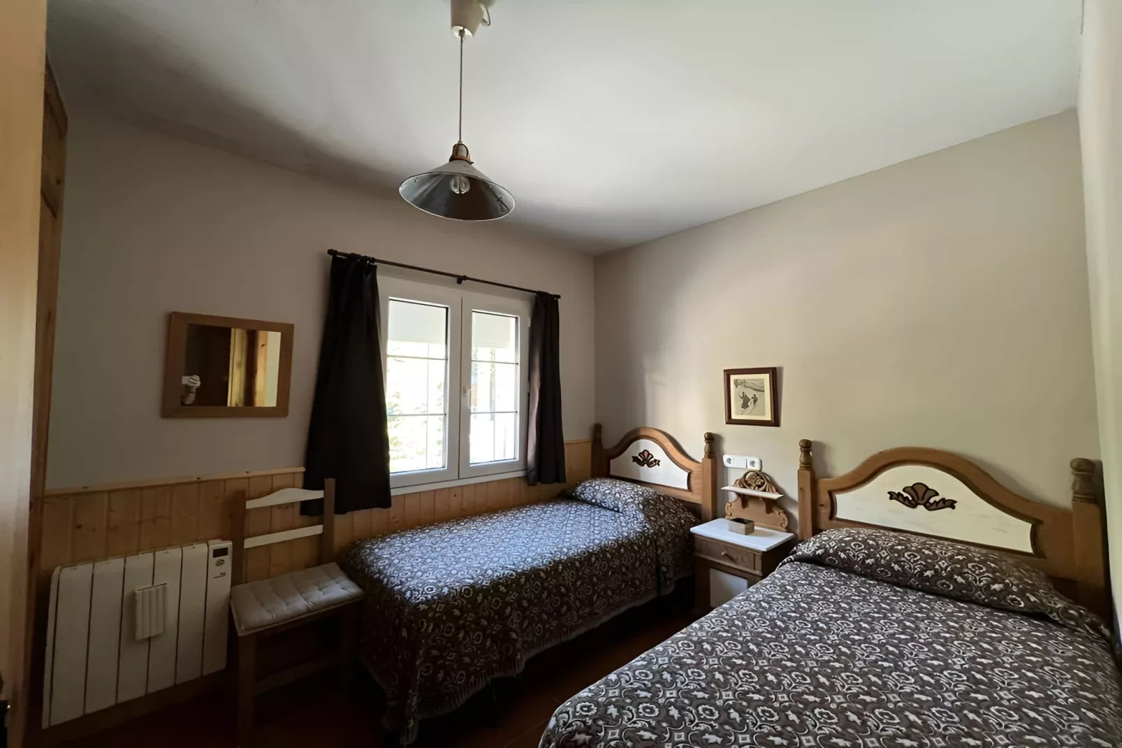 5026 -+34647934242-Bedroom