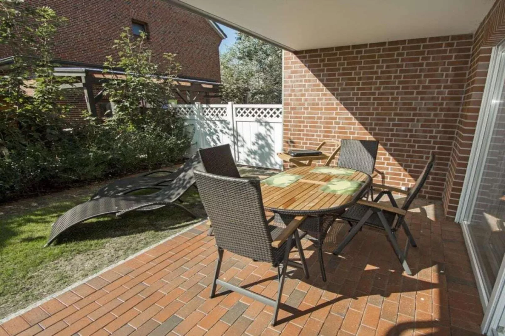 75890-Terrasse / balcon