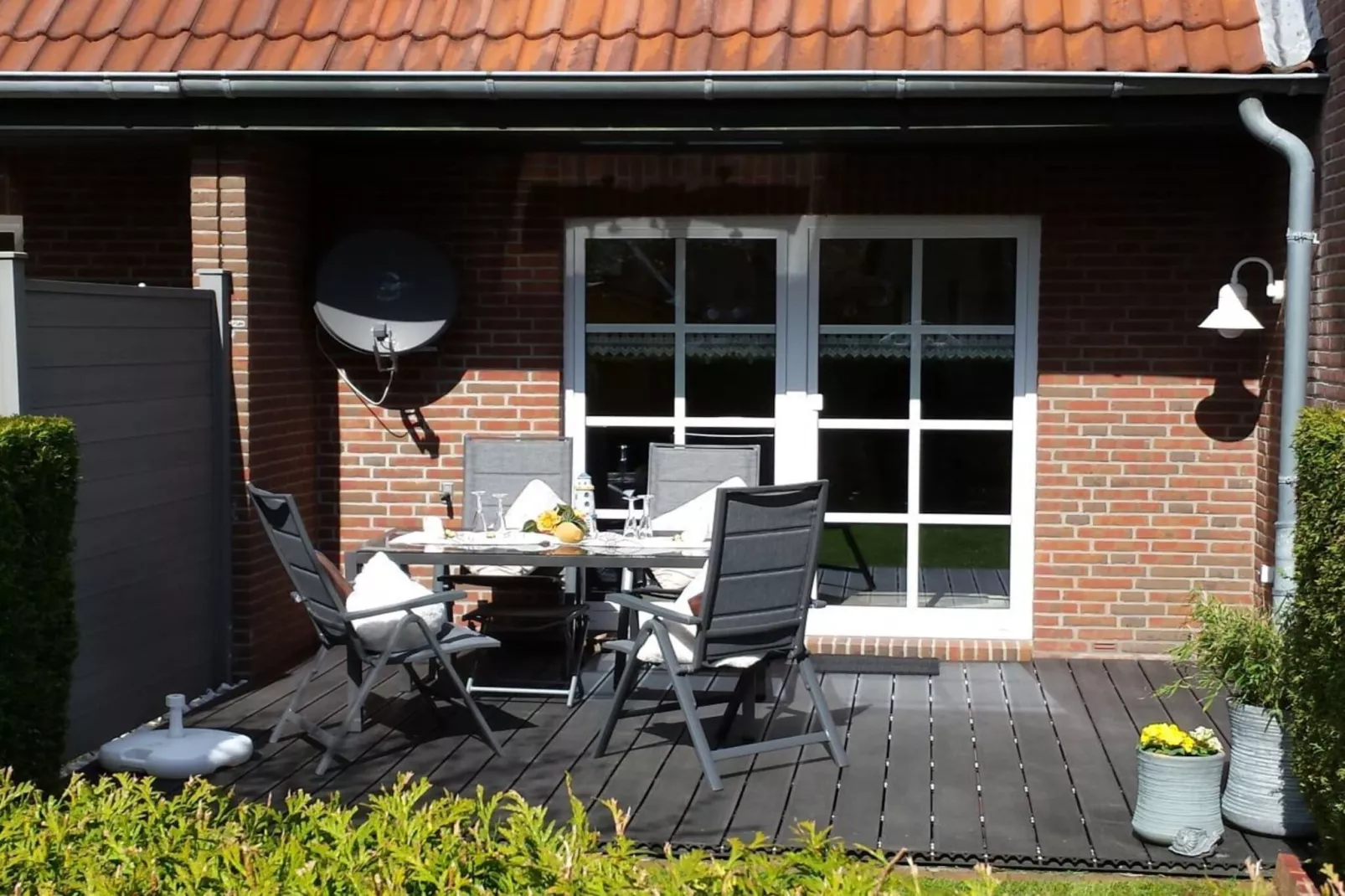 194300-Terrace balcony