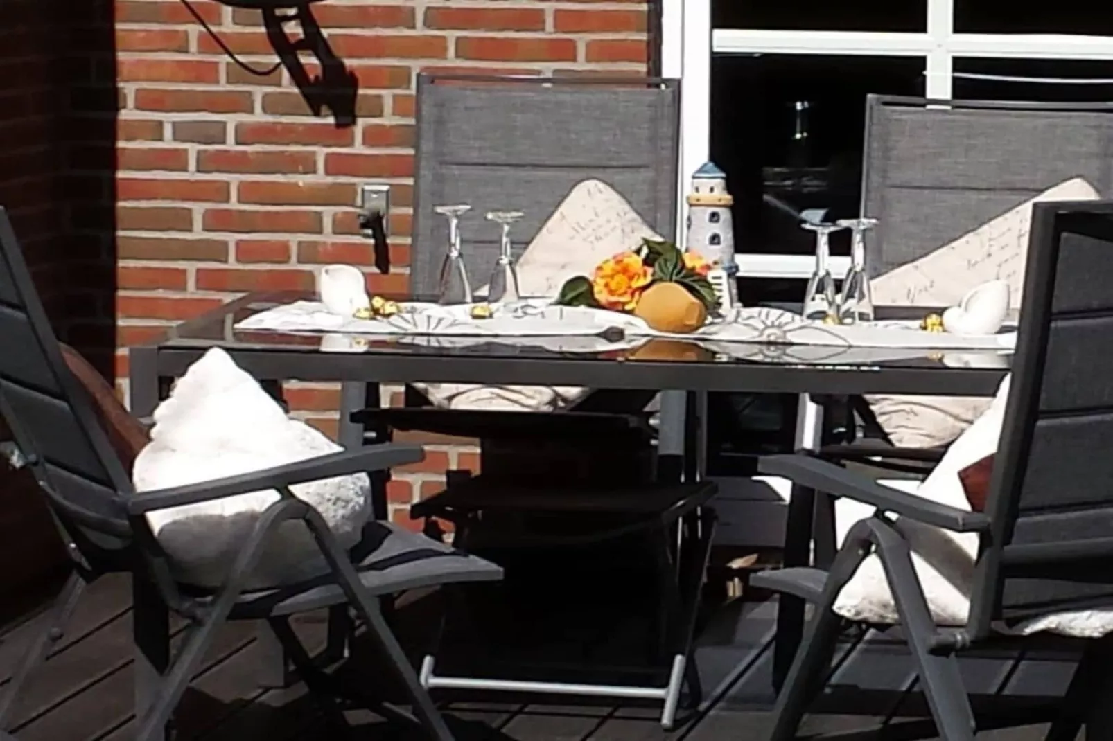 194300-Terrace balcony