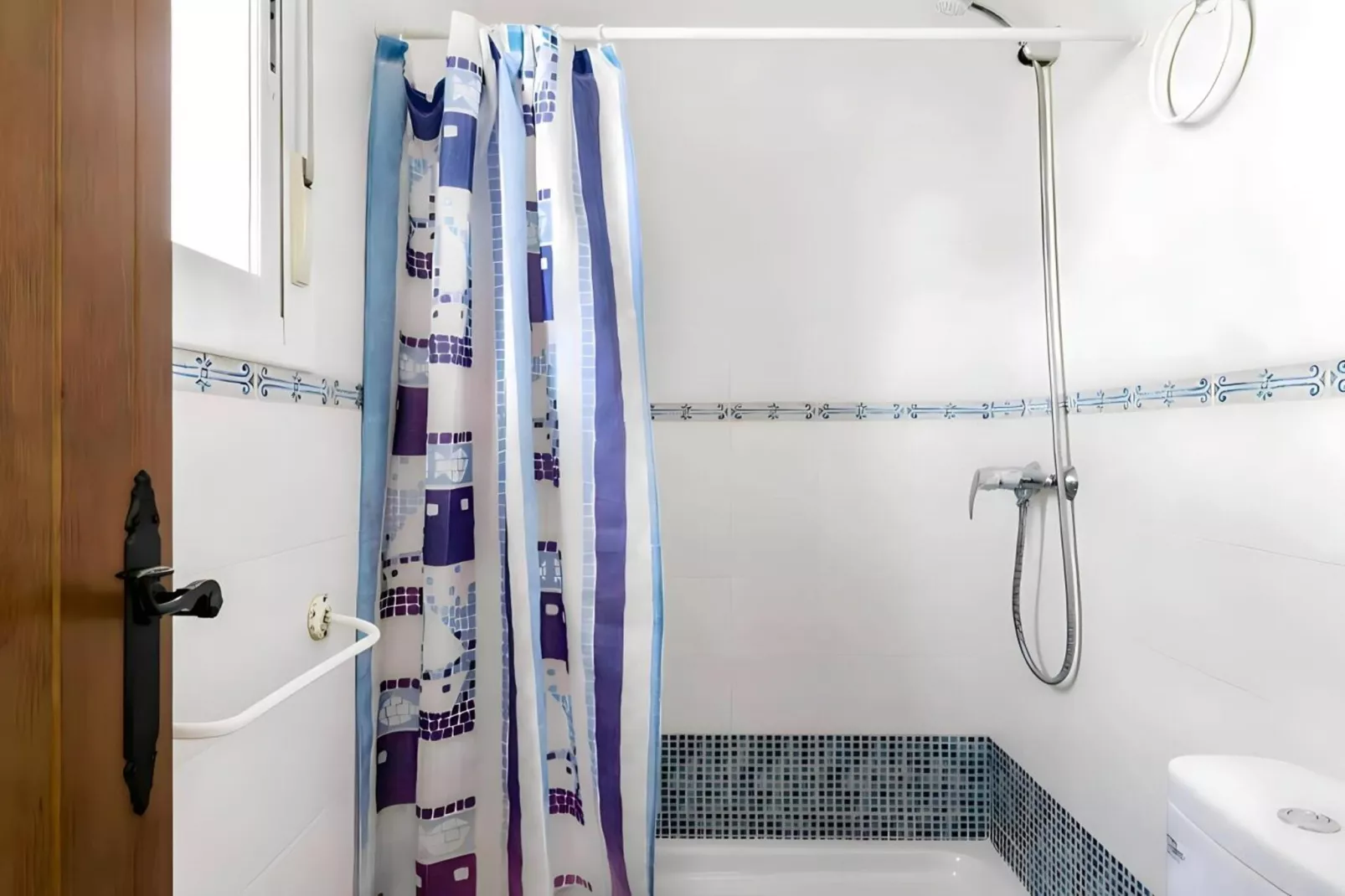 1265-+34618736920-Badezimmer