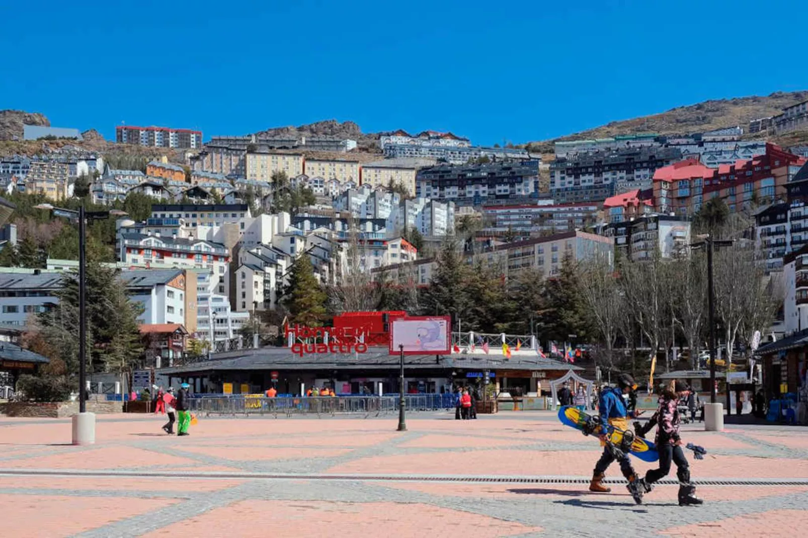 1369-Ginebra-Area within 1km in winter