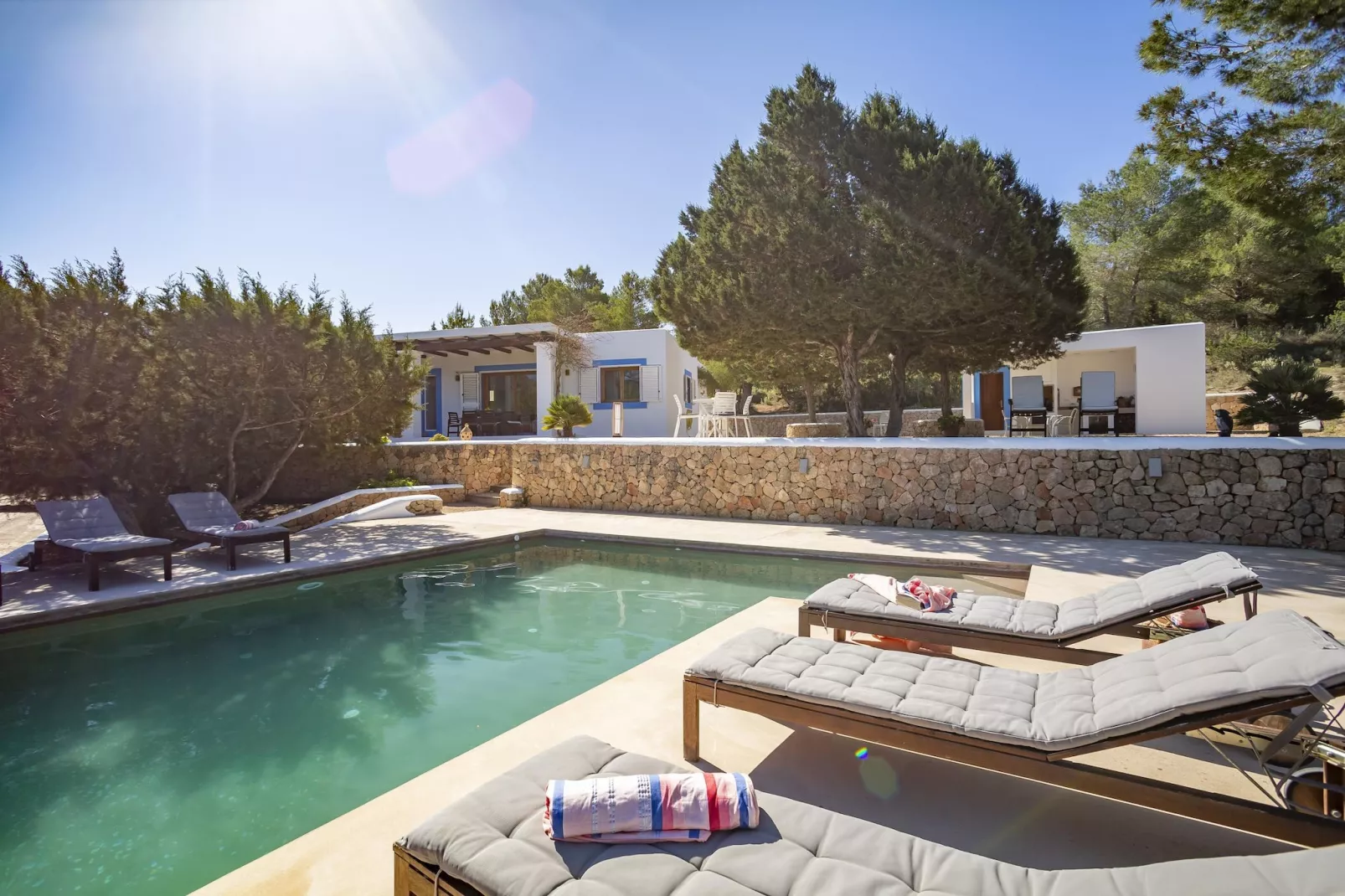 SES SAVINES - Swimming pool