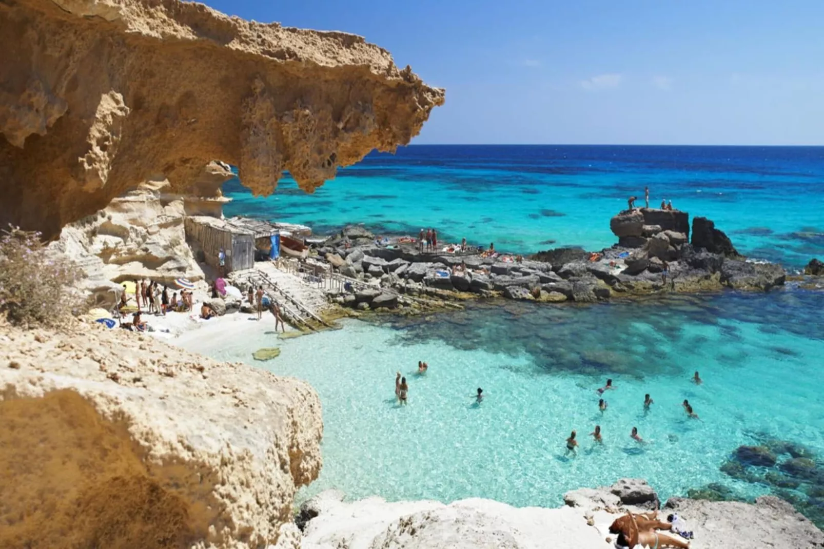 4685-+34618736920-Areas within 5km in summer