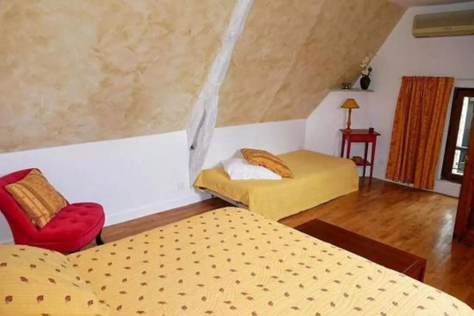 Jolie maison le Catalo - Bedroom