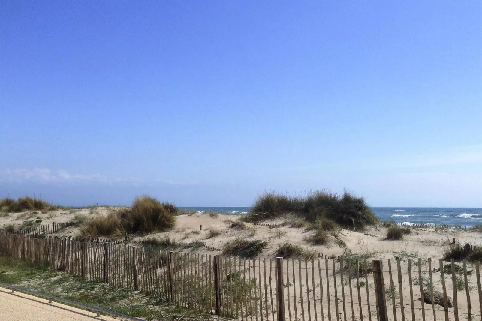 Chalet in Pomérols-Water view