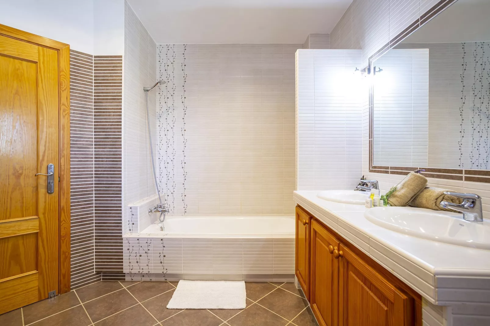 SES SAVINES - Bathroom