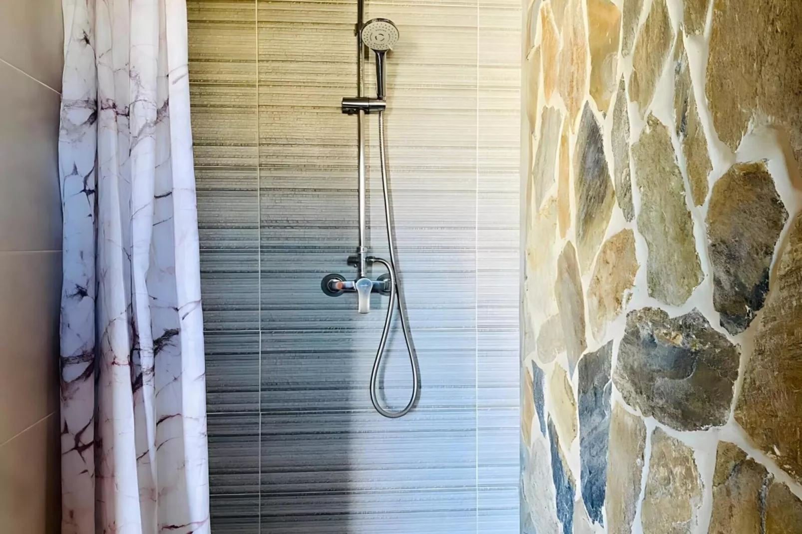 4682-+34618736920-Bathroom