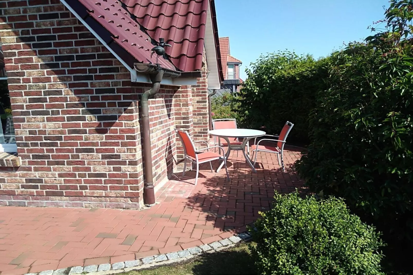 512145-Terrace balcony