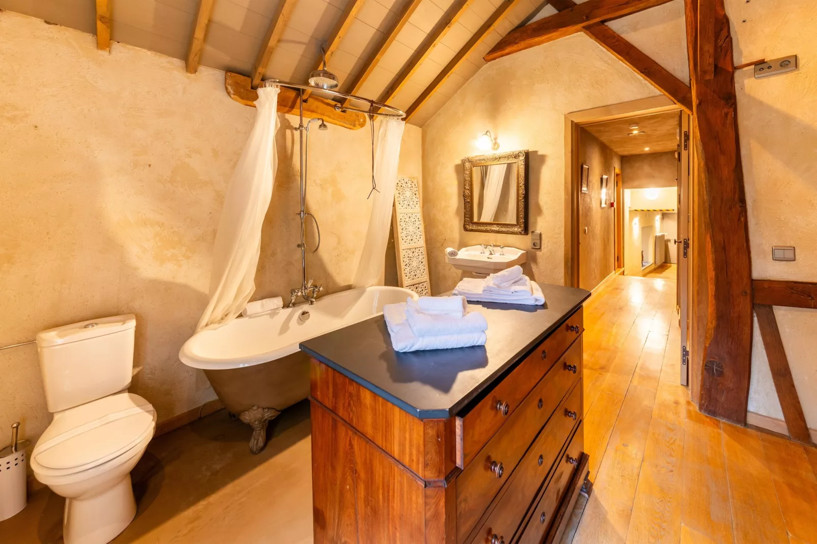 Le Vieux Moulin-Bathroom