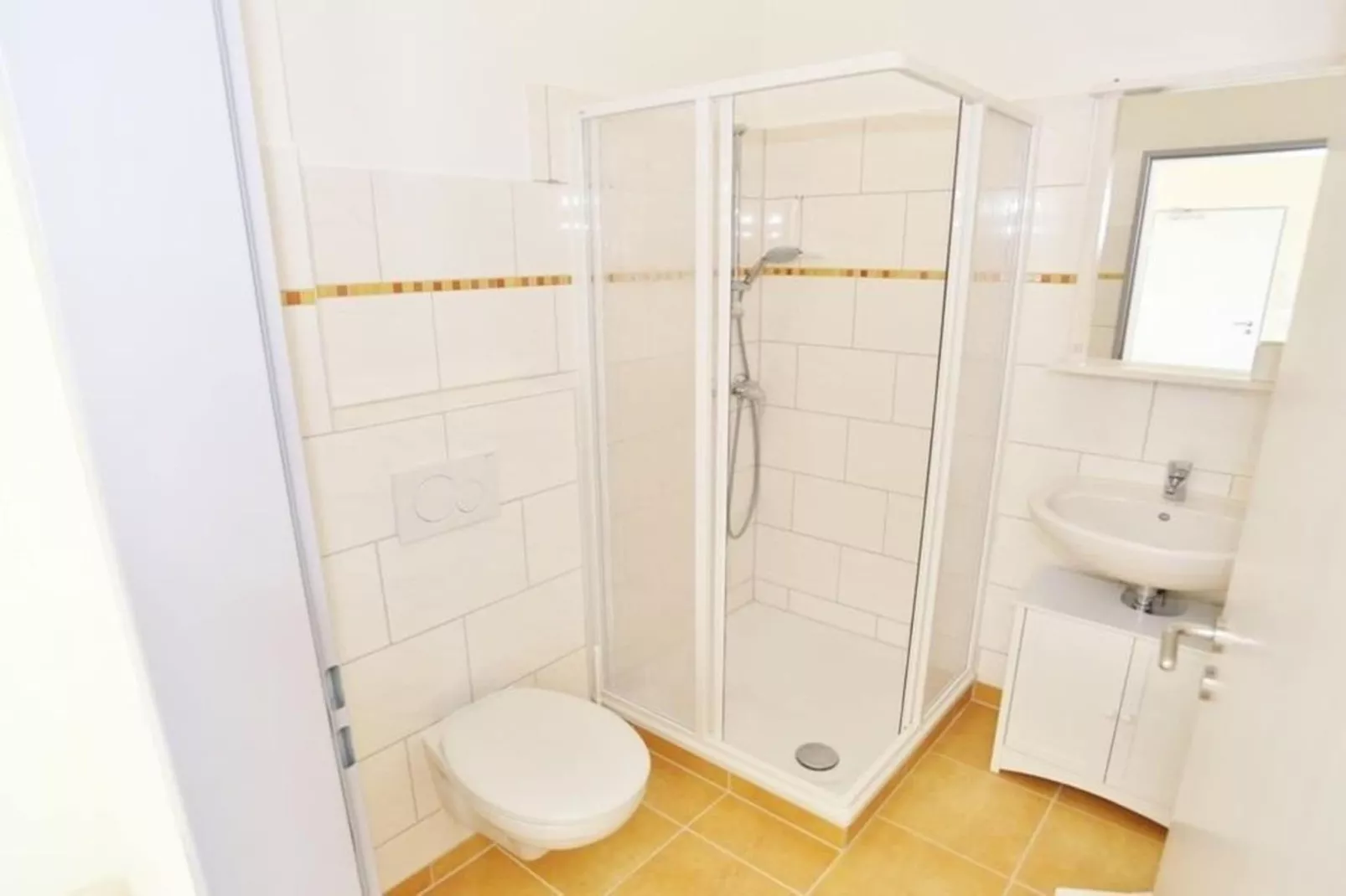 Am Rundsteg 7-Badezimmer