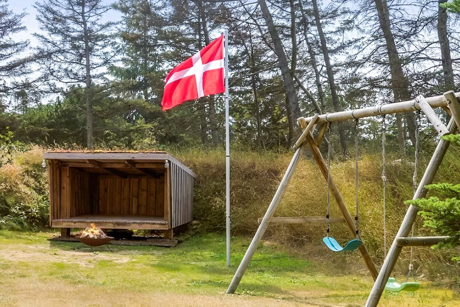 4 Sterne Ferienhaus in Blokhus-Im Freien